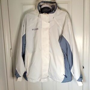 Like New Columbia 3 in one Jacket Full Zip & Snap Close